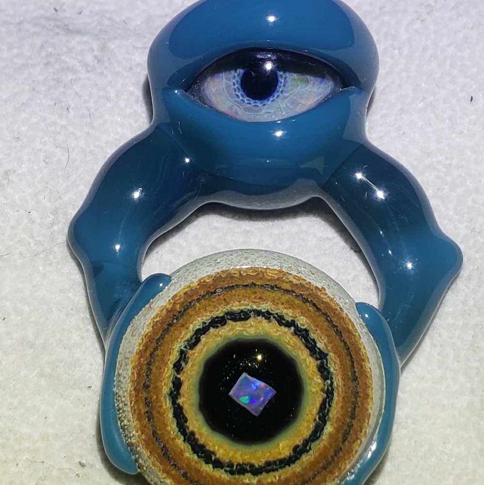 Custom pendant with gemstone